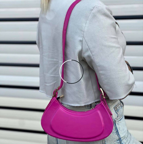 «جزئیات کیف هلال زنانه صورتی»