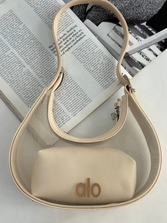 کیف زنانه Alo مدل Mesh Mini ترندی و سبک مناسب استفاده روزمره