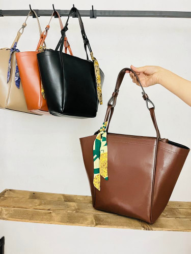 women-handbag-scarf-meshki-simintrend.jpg